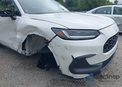 2024 Honda Hr-V Awd Lx z USA, uszkodzony, nr VIN 3CZRZ2H35RM736072